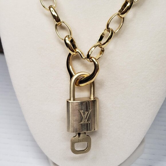Authentic Louis Vuitton Gold Padlock Pendant w/ unbranded Stainless Steel Chain - Picture 6 of 12